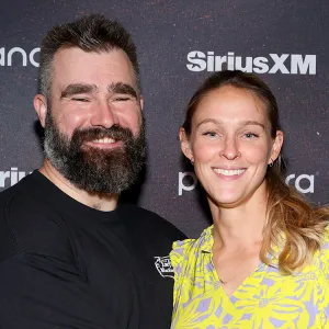 Promo Kylie Kelce Jokes Baby Finn Looks Less Aggressively Like Jason Now