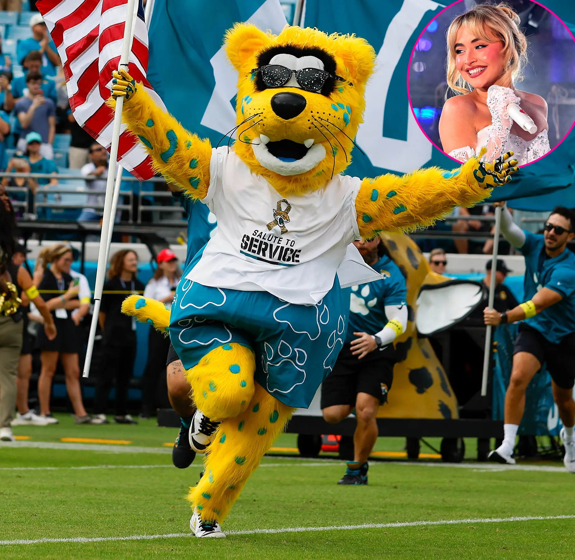 Promo NFL Jaguars Used Sabrina Carpenter Juno Positions to Announce Schedule