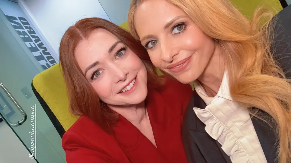 Sarah Michelle Gellar and Alyson Hannigan