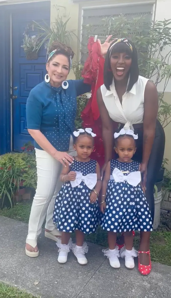 Amara La Negra y Gloria Estefan