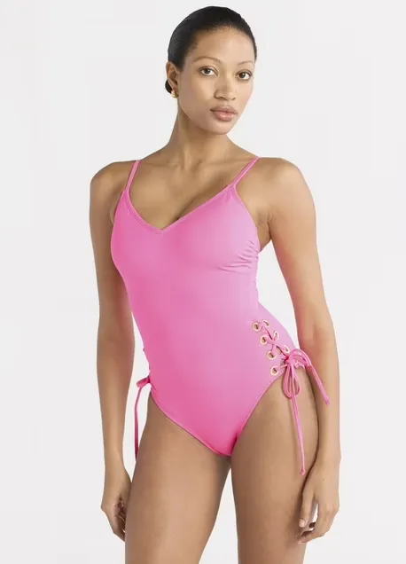 Sofia Veragara Swimsuit 3