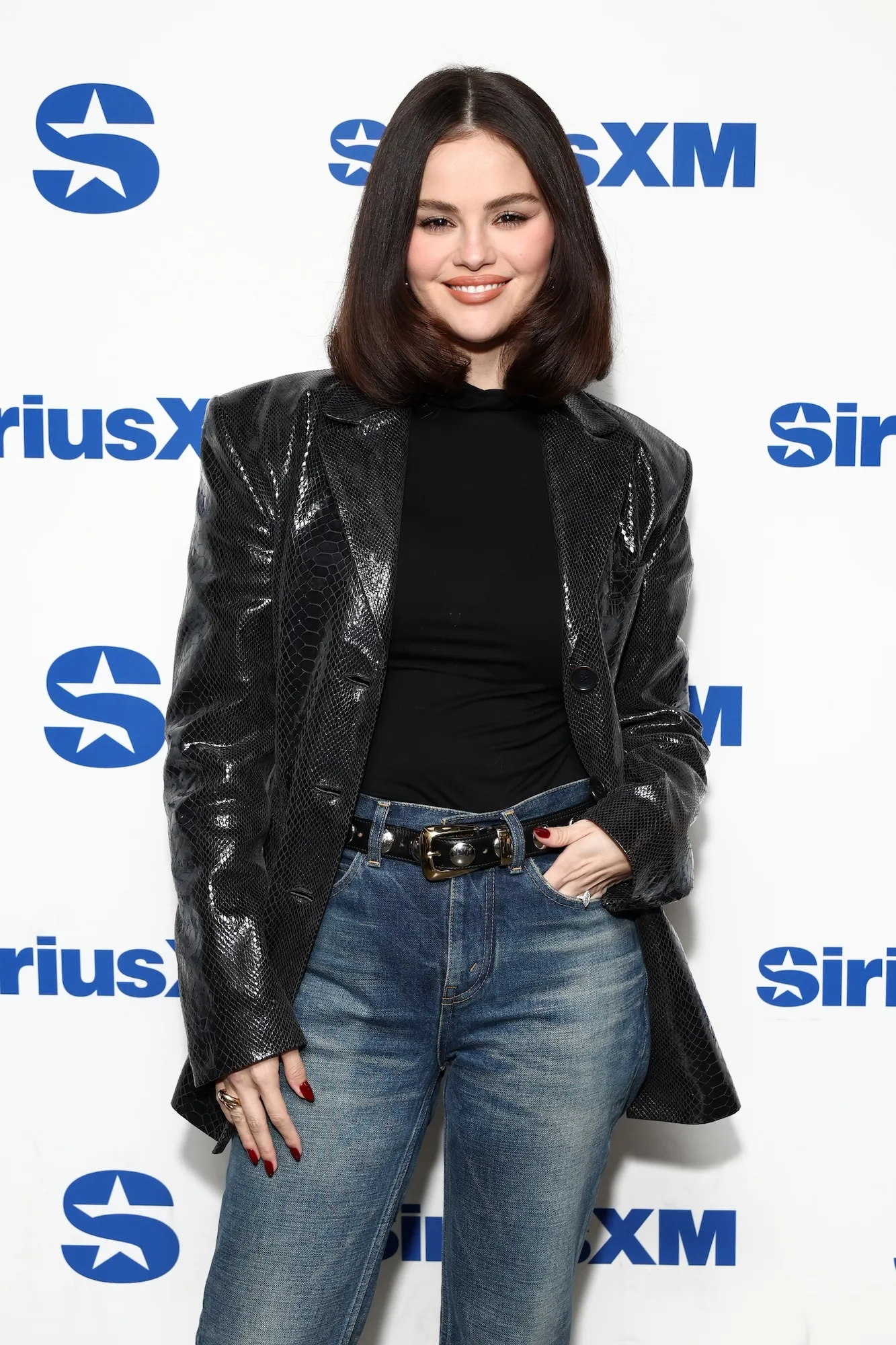 Selena Gomez Shares Her Natural Makeup Routine While Teasing New Rare Beauty Products