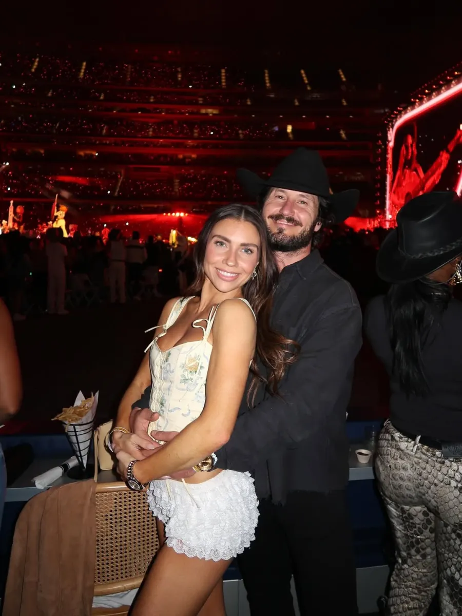 Jenna Johnson and Valentin Chmerkovskiy
