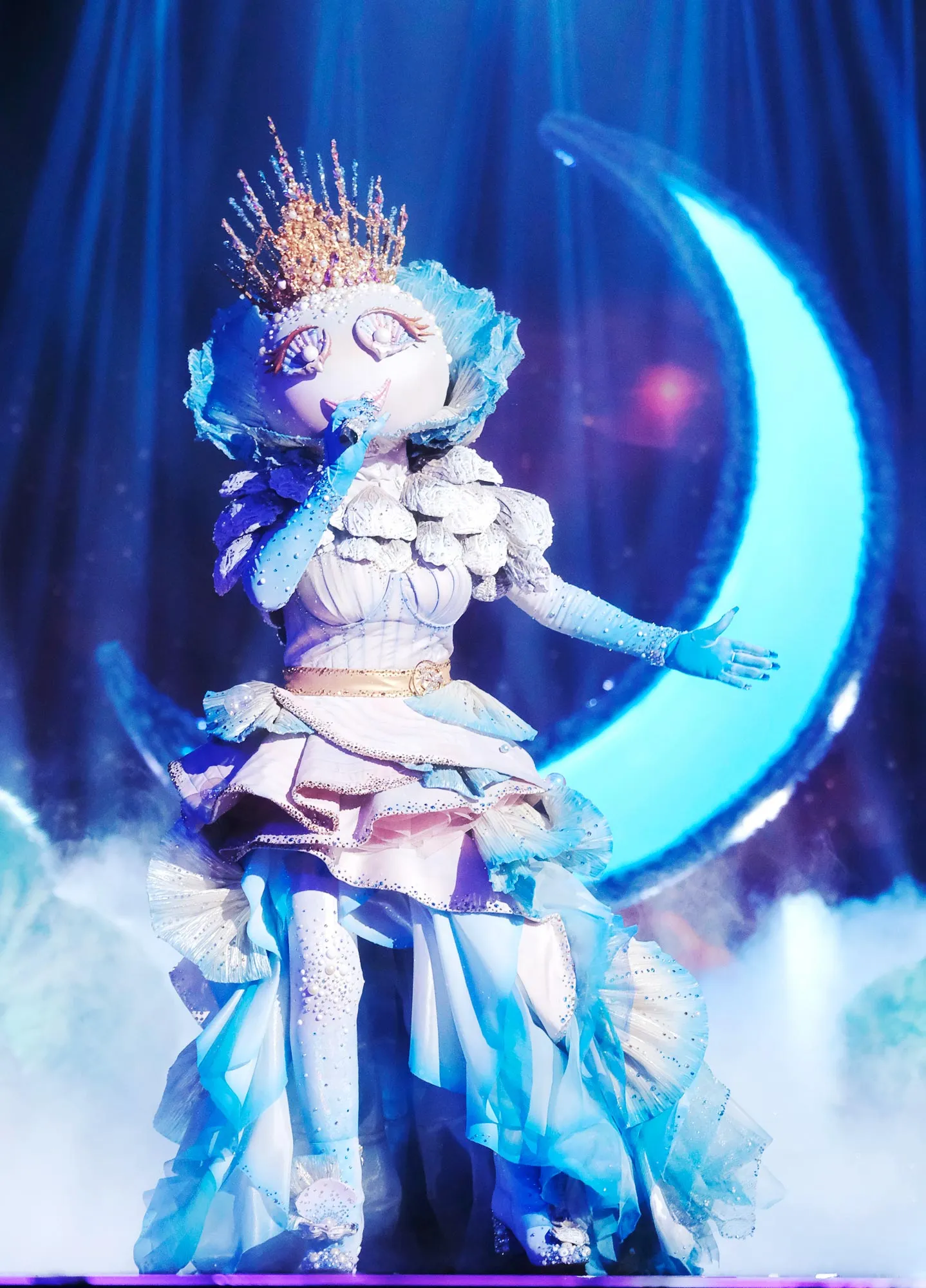 The Masked Singer s Season 13 Winner Had Bad Health Scare Months Earlier 542 MS S13_EP1313 Show_00766f_f