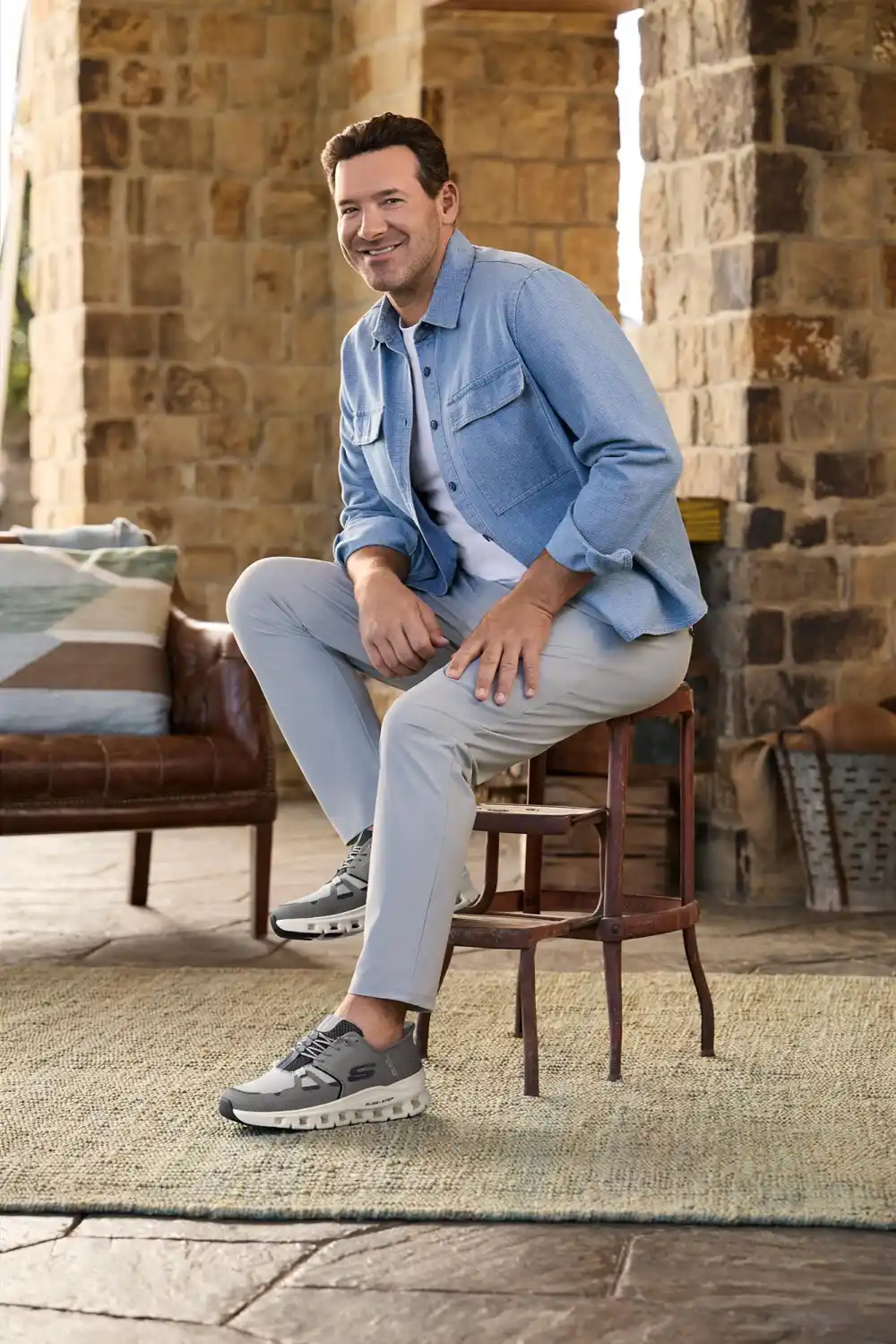 Tony Romo Explains How Travis Kelce Adjusted to Playing Under Microscope of Taylor Swift Relationship