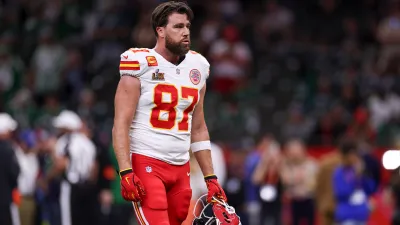 Travis-Kelce-GettyImages-2200896451