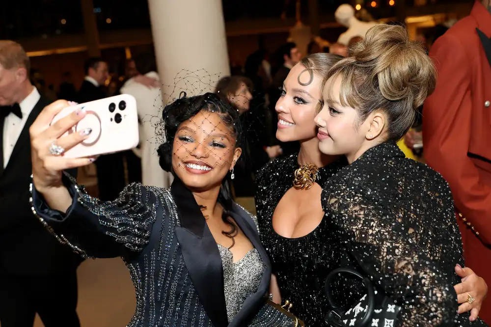 Which Celebrities Broke Anna Wintour No Phones Policy to Show What Happened Inside 2025 Met Gala