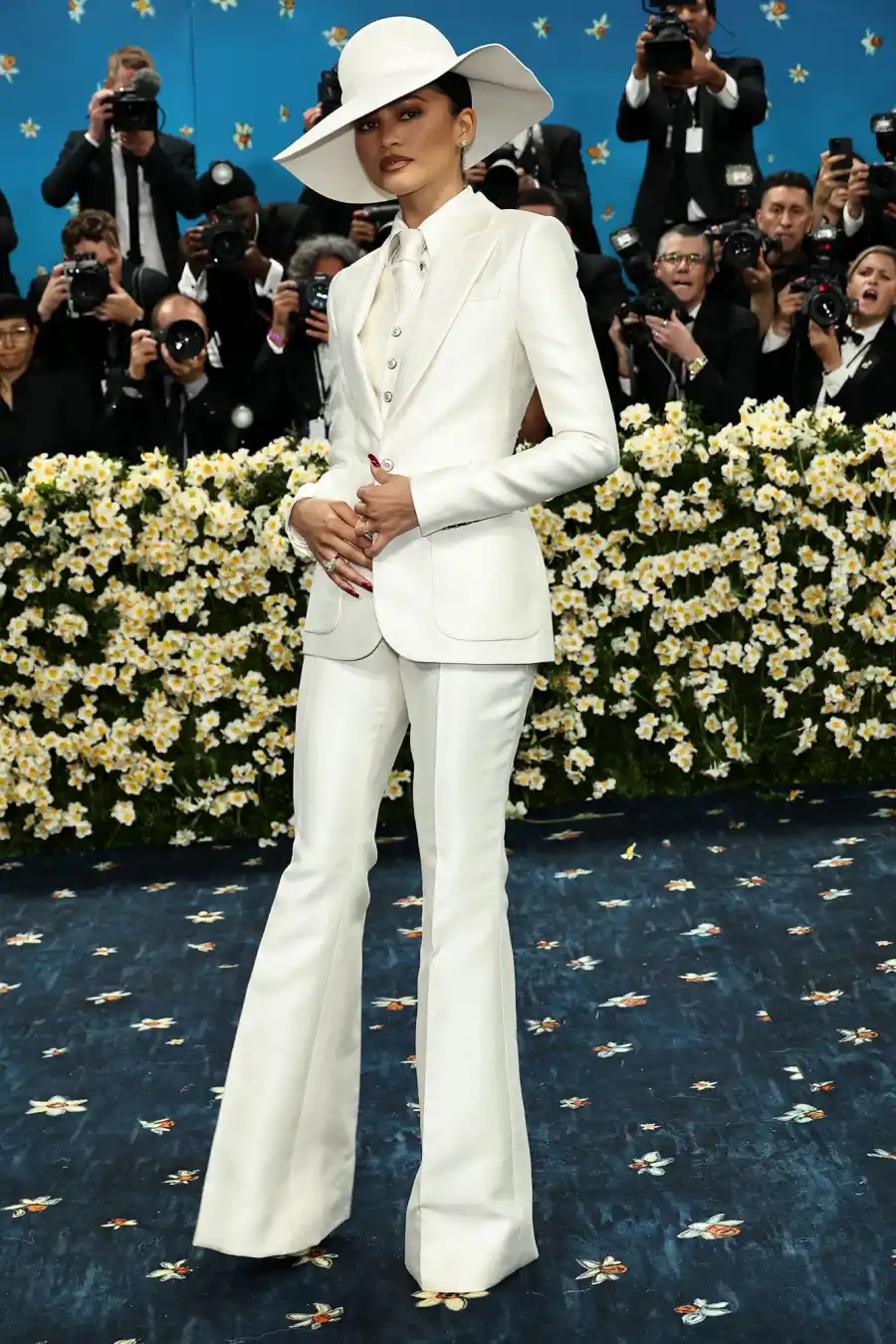 Zendaya Red Carpet Arrival Blue Carpet 2025 Met Gala