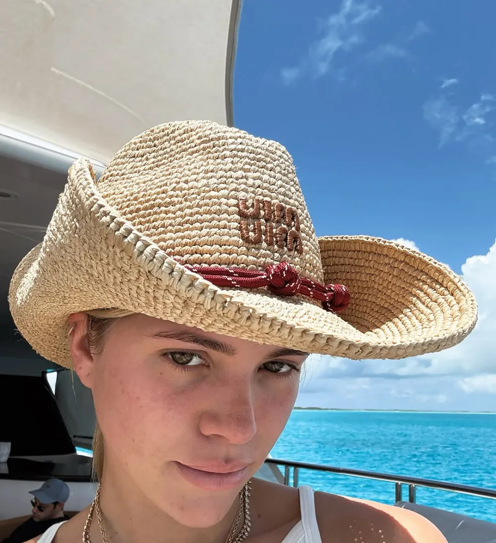 Sofia Richie Shows Off Post-Baby Body and Pics of Her Daughter on Vacay Hat Photo