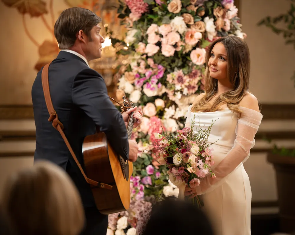 Which Grey's Anatomy Stars Are and Aren't Returning