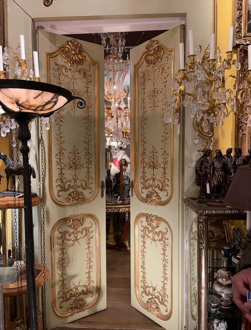 image001 11 Alison Victoria Antique