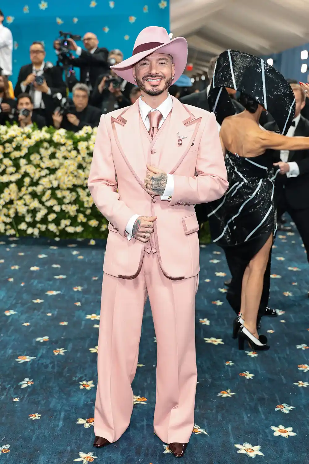 j Balvin Red Carpet Arrival Blue Carpet 2025 Met Gala