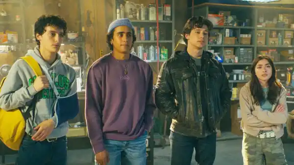 4 teens stand in a garage in 'Motorheads.'