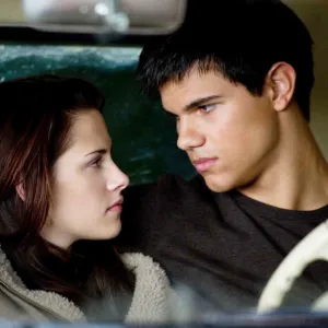 Kristen Stewart and Taylor Lautner in New Moon