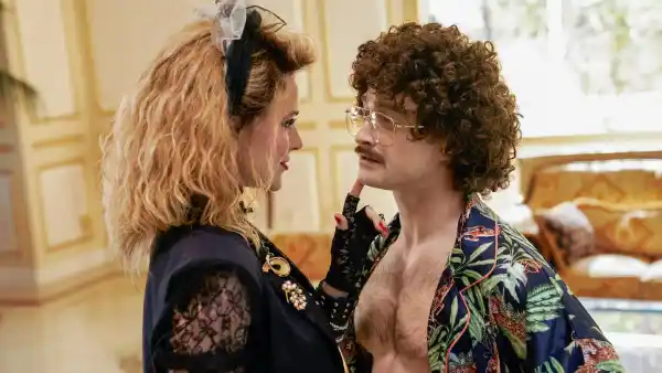 Evan Rachel Wood and Daniel Radcliffe in 'Weird: The Al Yankovic Story'