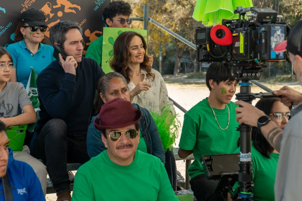 Mauricio Ochmann y Ana de la Reguera en la serie Pap&aacute; Soltero