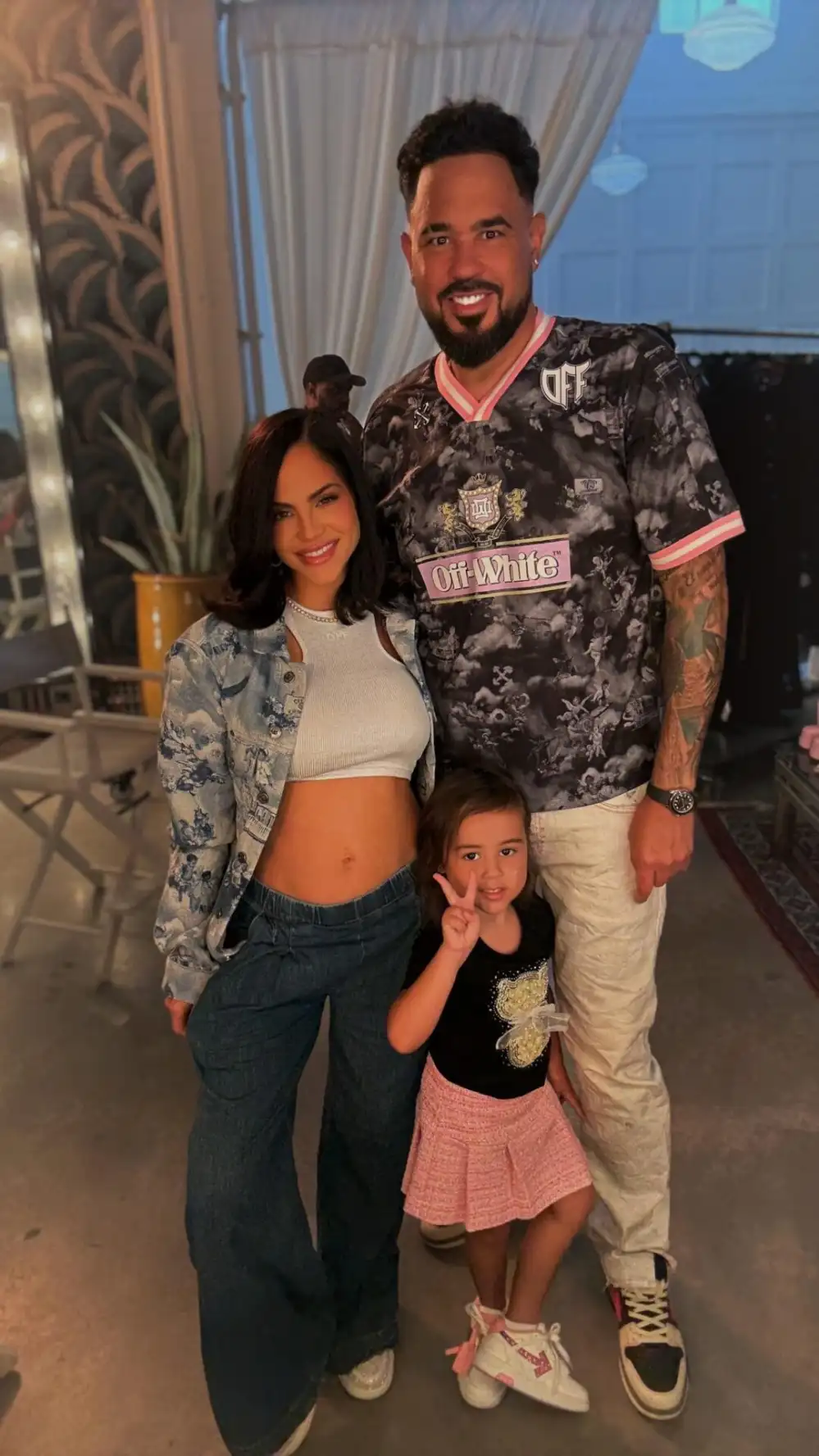 Natti Natasha, su esposo Raphy Pina y su hija.