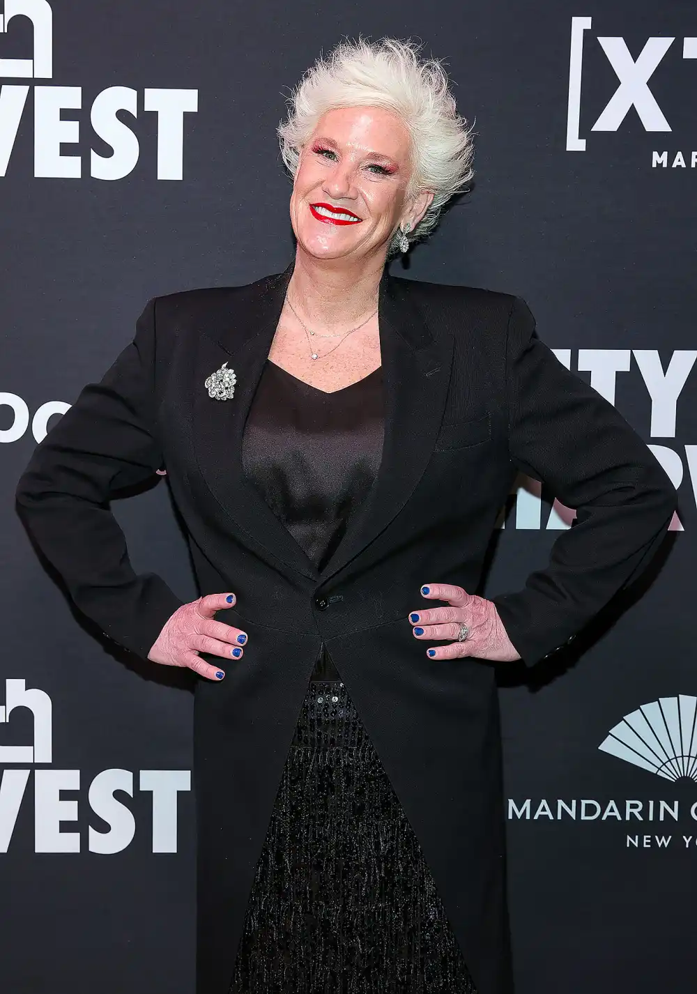 Anne Burrell Bio