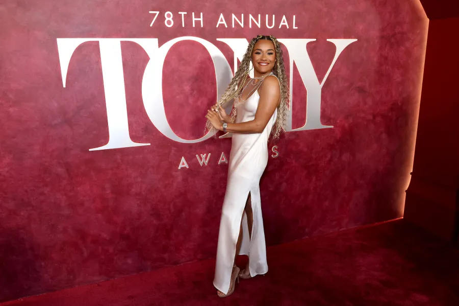Ariana-DeBose-Tony-Carpet-feature-GettyImages-2219208012