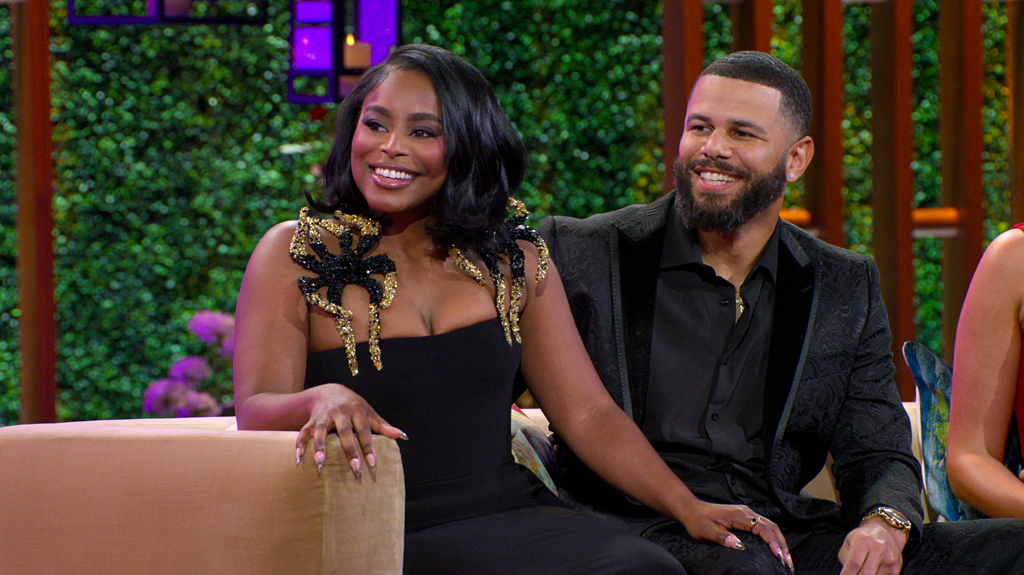 Ashley-and-Tyler-Love_Is_Blind_n_S7_E13_00_03_32_22RC