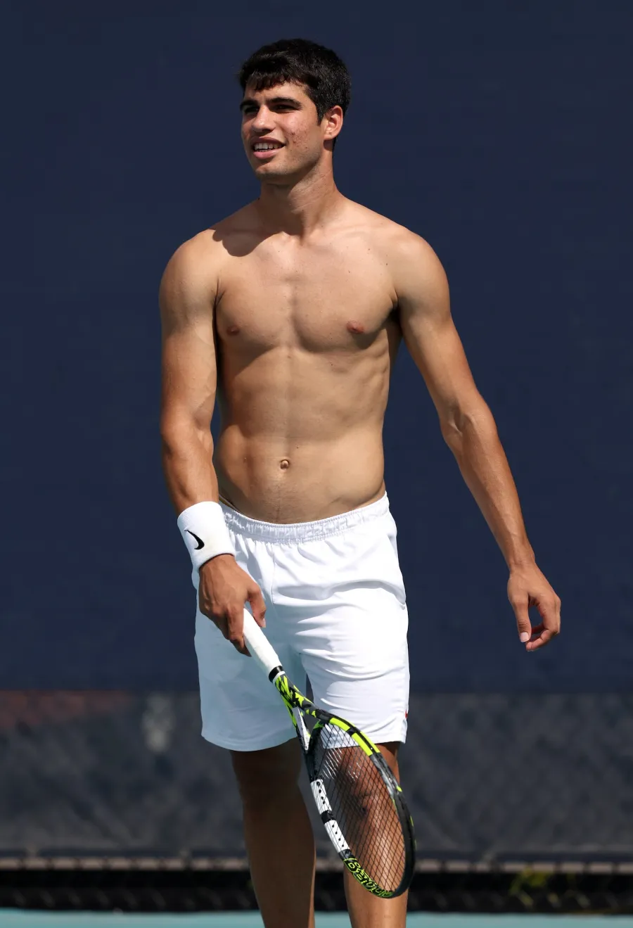 Carlos Alcaraz Shirtless Guy.jpg