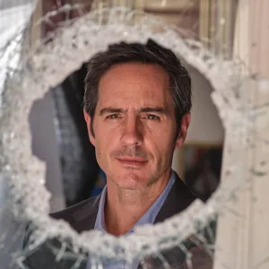 Mauricio Ochmann en la serie Papá Soltero