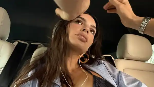 EmilyRatajkowski ShowsOffHer UnderboobinSexy GucciBikiniGettyImages2216242601