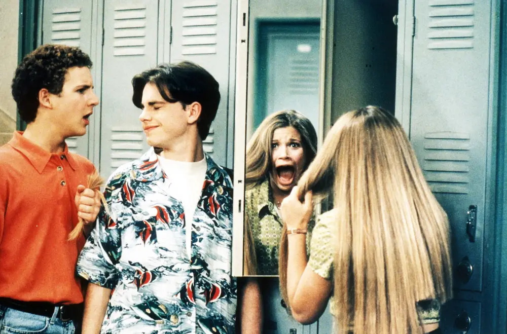 Everett Boy Meets World Danielle Fishel Gave Hair to Audience