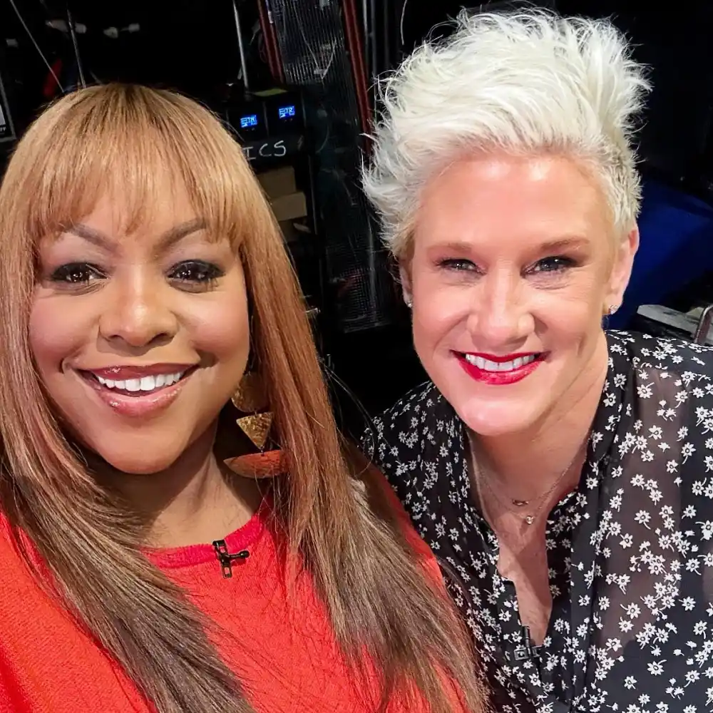 Food Network s Anne Burrell Dead Kardea Brown Sandra Lee and More Stars React Promo Stars React to Anne Burrell s Death Celebs Touching Tributes _n