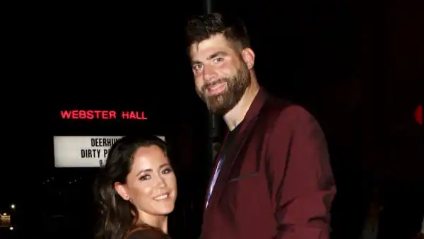 Teen Moms Jenelle Evans Seemingly Reacts to David Eason Getting Tattoo of His Girlfriends Name