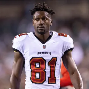 Former NFL Player Antonio Brown Wanted on Attempted Murder Charge