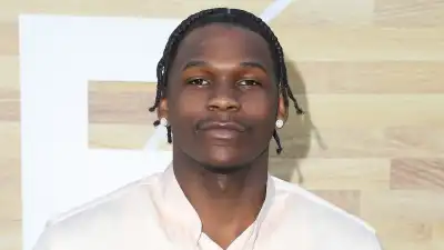 GettyImages-1400551192 Anthony Edwards Demands Ex Turn Over Texts