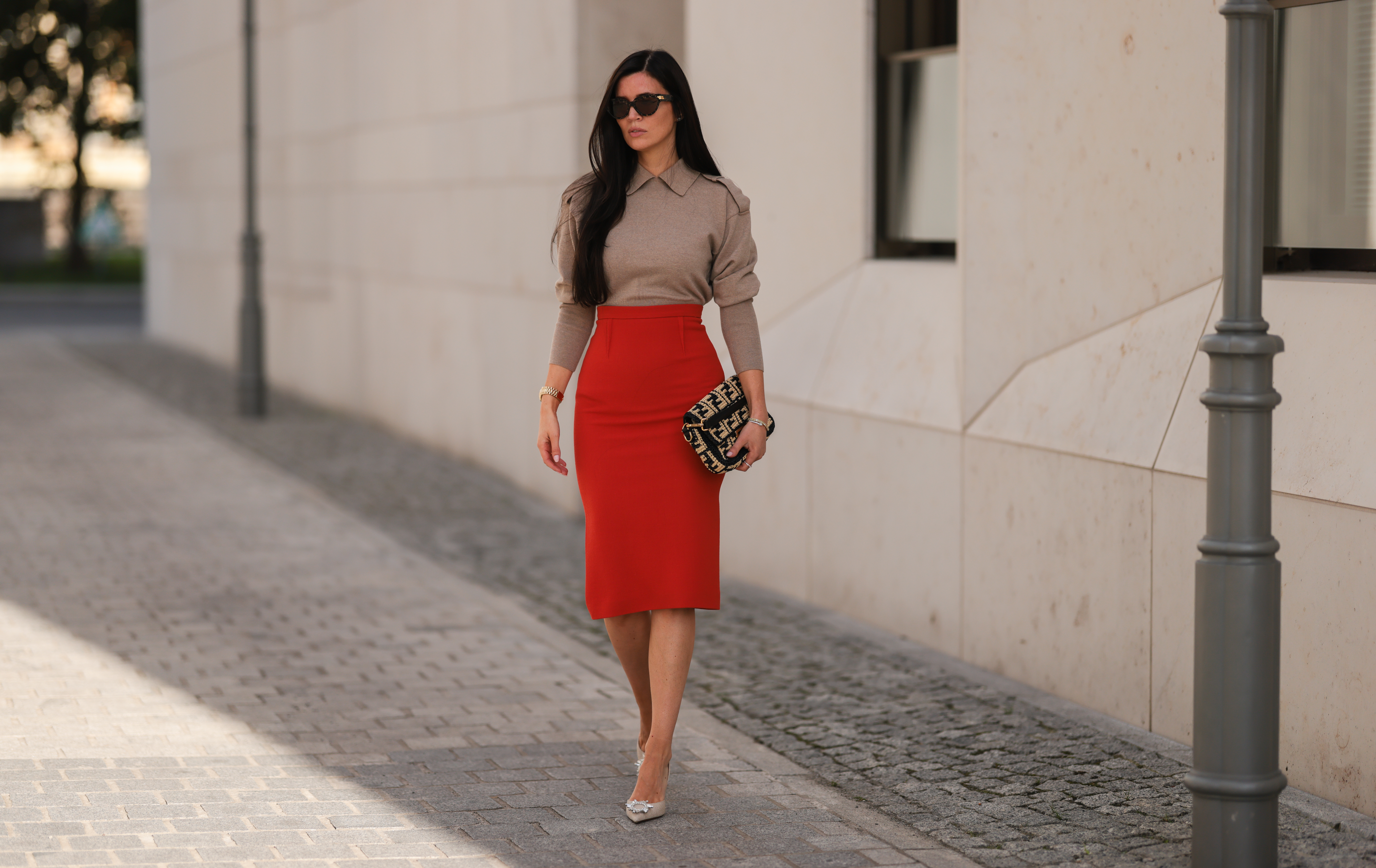 10 Pencil Skirts That Define Your Waist and Flatter Your Curves With a Smooth, Comfy Fit