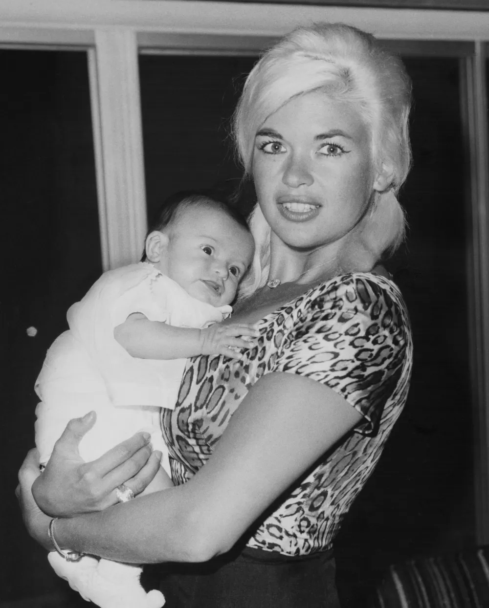 GettyImages-1435959810-Mariska-Hargitays-Heartwarming-Quotes-About-Her-Mom-Jayne-Mansfield