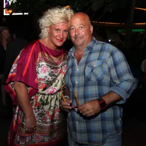 GettyImages-149346013-Anne-Burrell-Andrew-Zimmern