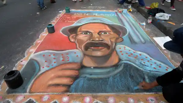 El personaje de Ramón Valdés, 'Don Ramón', dibujado en una calle de la Ciudad de Lima, Perú.