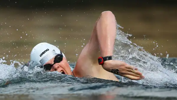 GettyImages-174058159 athlete details side effects of 21 hour ocean swim
