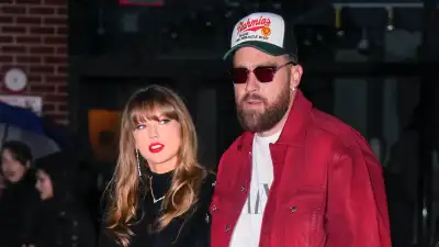 Taylor Swift Keeps Photobombing Travis Kelce at Tight End University