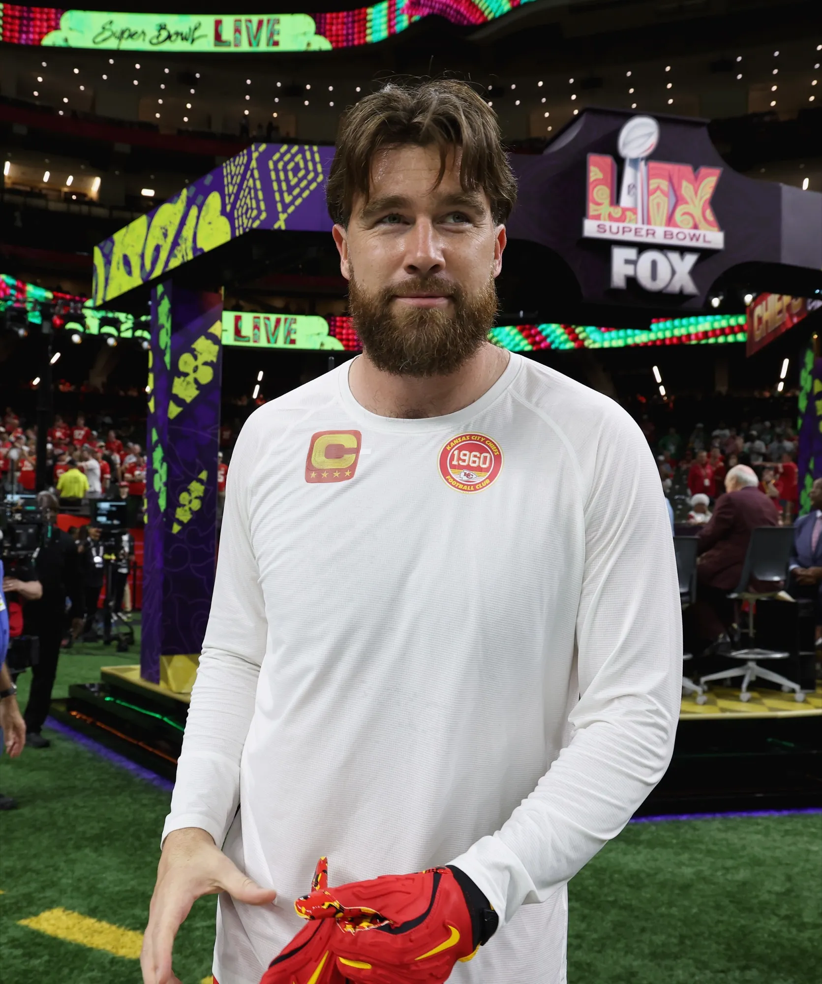 GettyImages 2198591933 Travis Kelce Gets Shy When Asked to Sing Favorite Taylor Swift Song