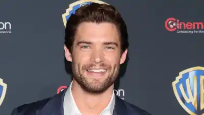 GettyImages-2208028585 Who Is David Corenswet's Wife Julia Best Warner Inside Their Marriage