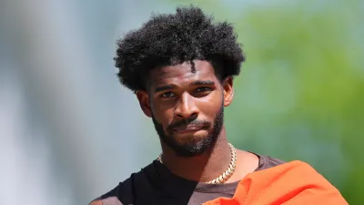 Feature GettyImages-2216572080 Shedeur Sanders Rookie Minicamp