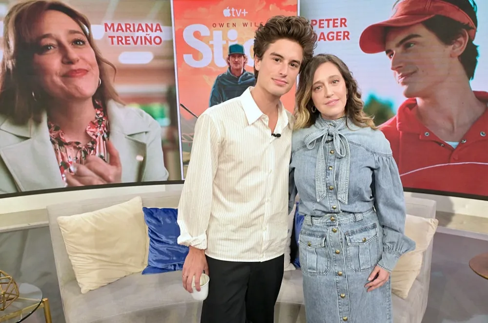 Peter Dager y Mariana Trevi&ntilde;o protagonistas de la serie 'Stick' de Apple TV+