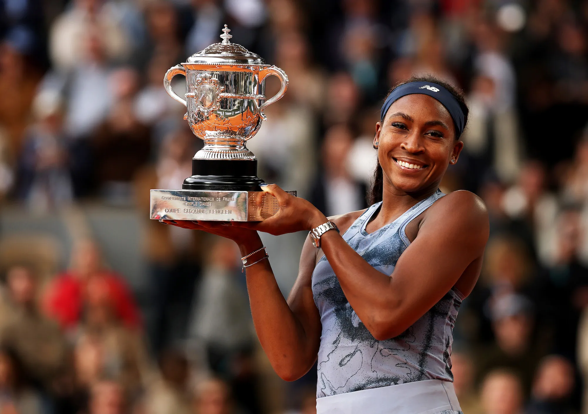 GettyImages-2219130789 Coco Gauff French Open trophy