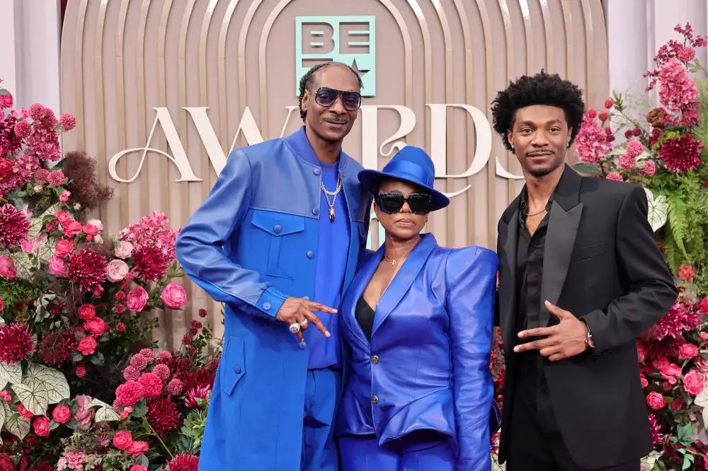 GettyImages-2219421196-Snoop-Dogg-Shante-Jonathan-Daviss