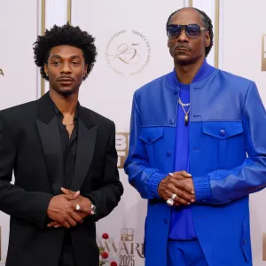 GettyImages-2219440218-Jonathan-Daviss-Snoop-Dogg