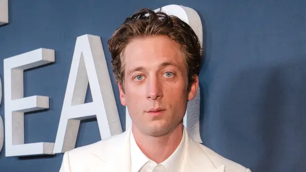 Jeremy Allen White Addresses Flowers