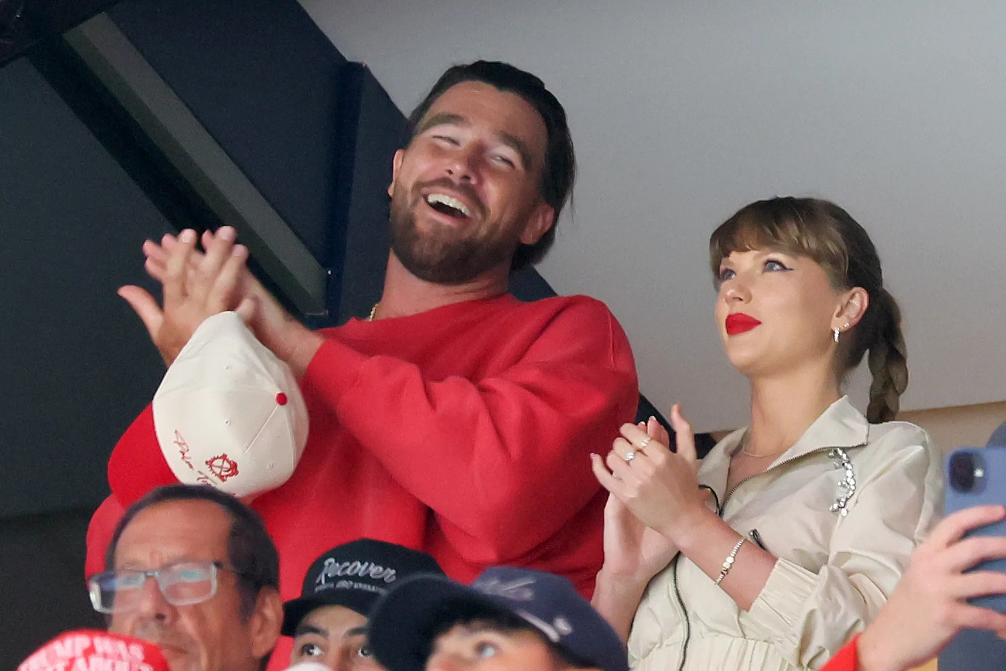GettyImages-2219870513-Taylor-Swift-Travis-Kelce-Stanley-Cup