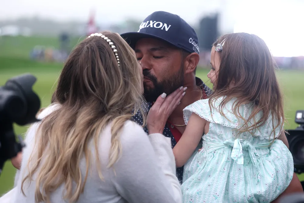 GettyImages-2220321989 JJ Spaun Wife US Open 2