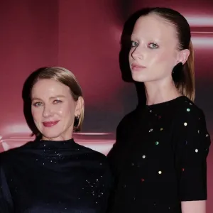 GettyImages-2220829214 Naomi Watts and Daughter Kai Schreiber Look Chic During NYC Outing