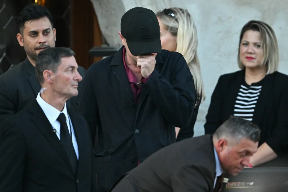 GettyImages-2221819542 Leonardo DiCaprio Once Again Dons Dodgers Cap For Lauren Sanchez and Jeff Bezos Post Wedding Bash.jpg